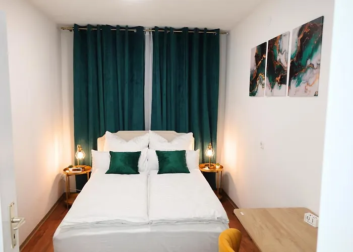 Living La Christal Mit Workspace & Games Lejlighed Fulda